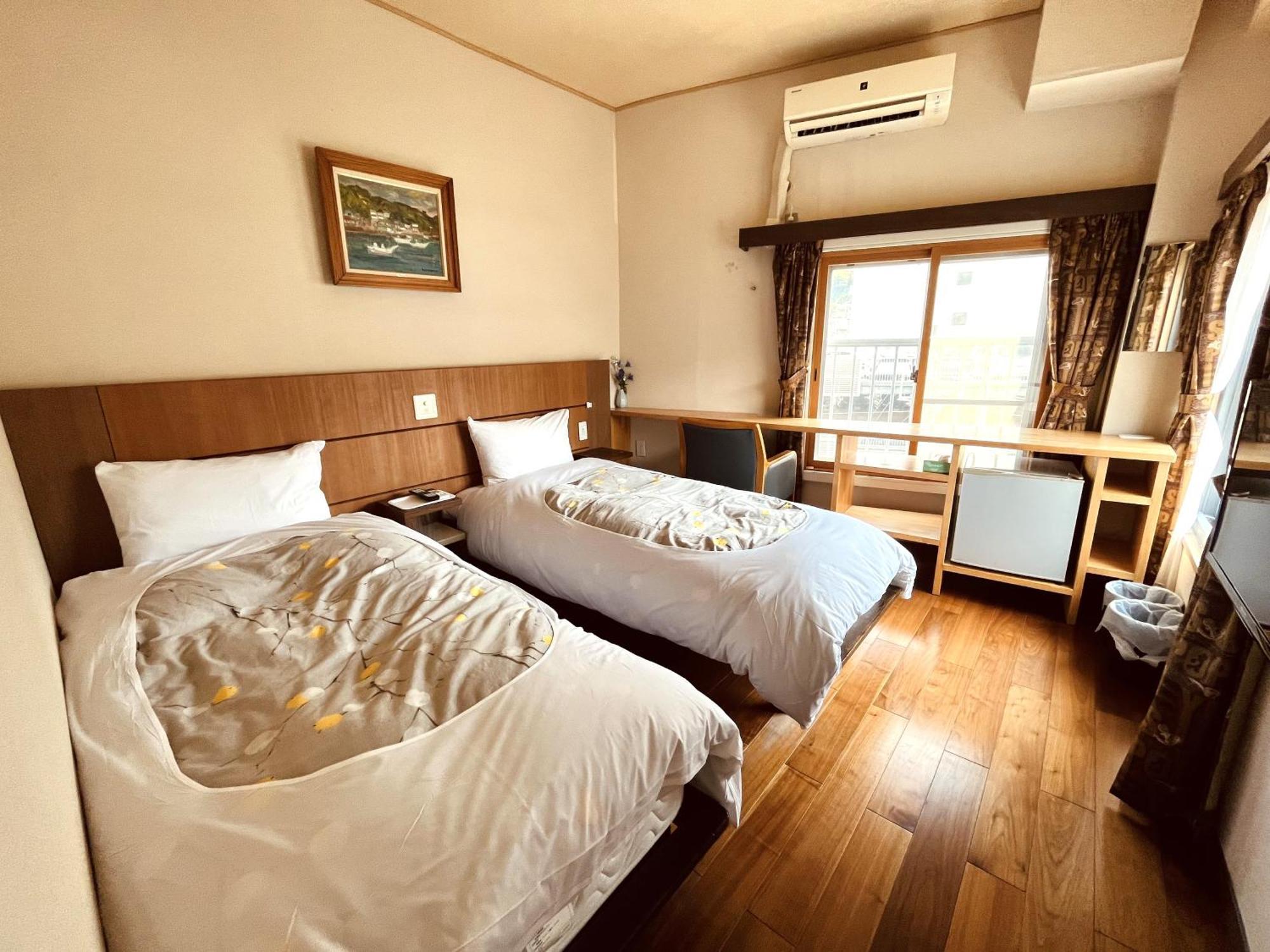 Izu-No-Umi Hotel Atami  Exterior foto
